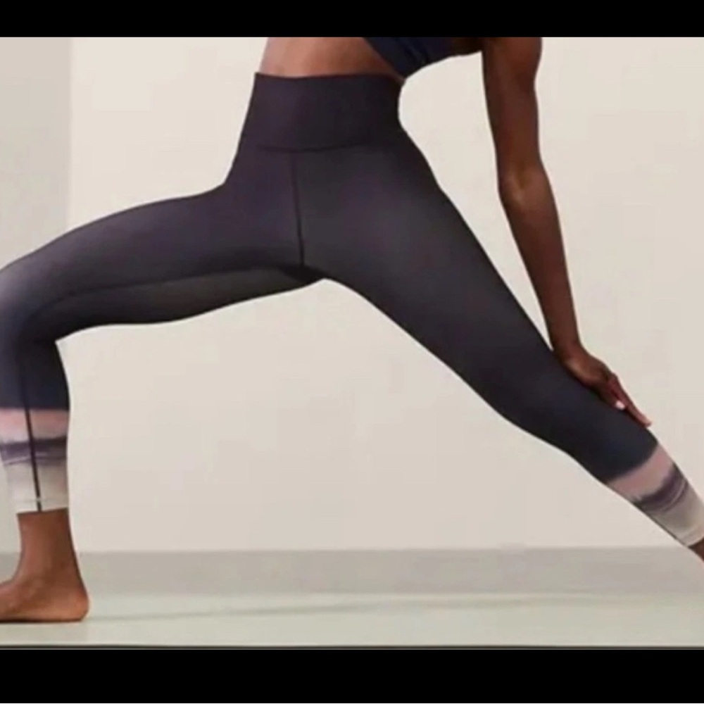Athleta Elation Ultra High Rise 7/8 Legging Navy Abstract - NWOT